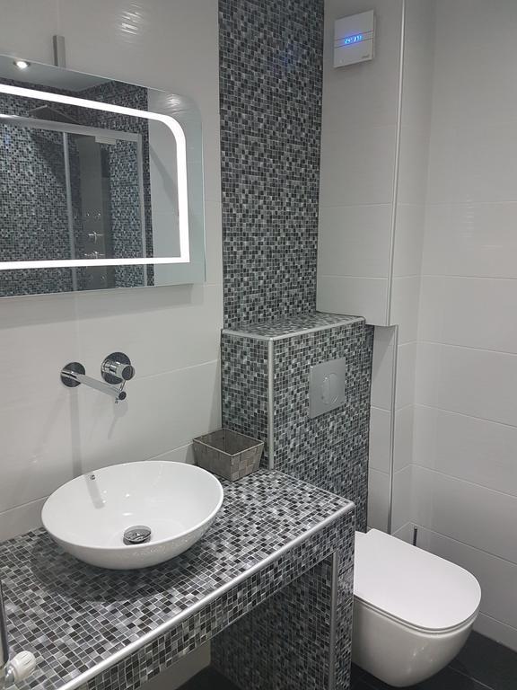 Route 77 Apartment Tesalonika Bagian luar foto
