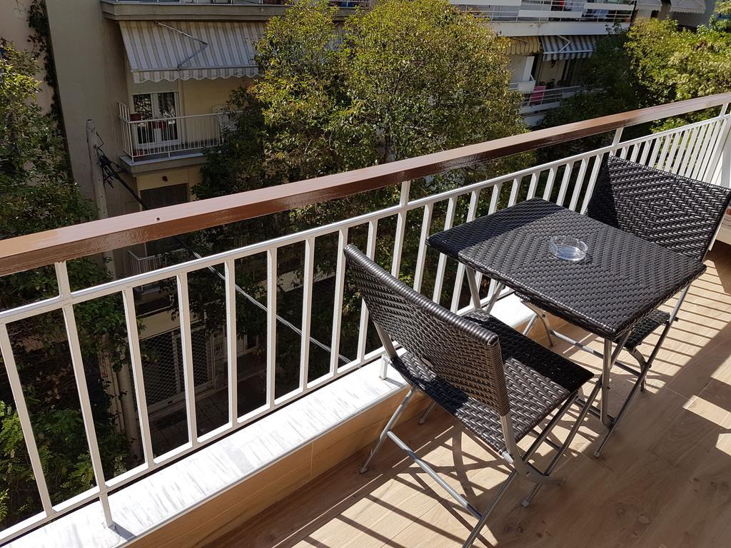 Route 77 Apartment Tesalonika Bagian luar foto